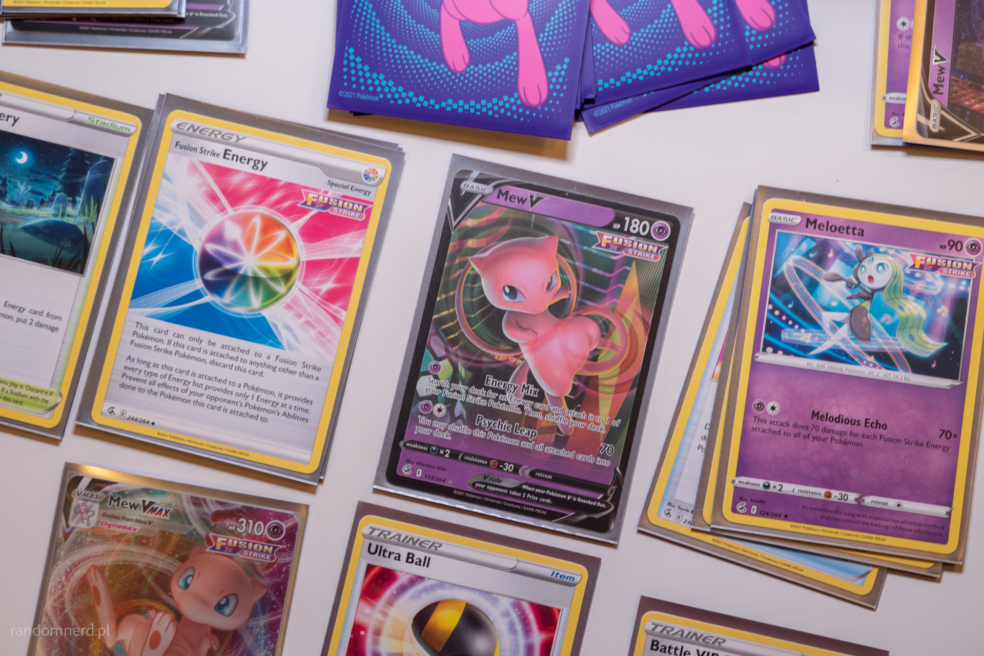 Jak dbać o swoje karty Pokemon TCG i zabezpieczać kolekcję przed uszkodzeniami?